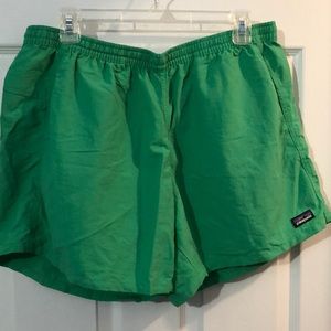PATAGONIA | GREEN ATHLETIC SHORTS